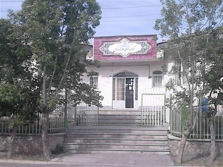 ورودی کتابخانه